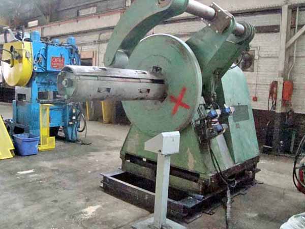 30000 Lb. SESCO UNCOILER