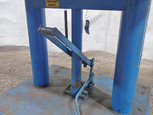 2,000 LB. HERCULES MODEL #HI-156 LIFT TABLE