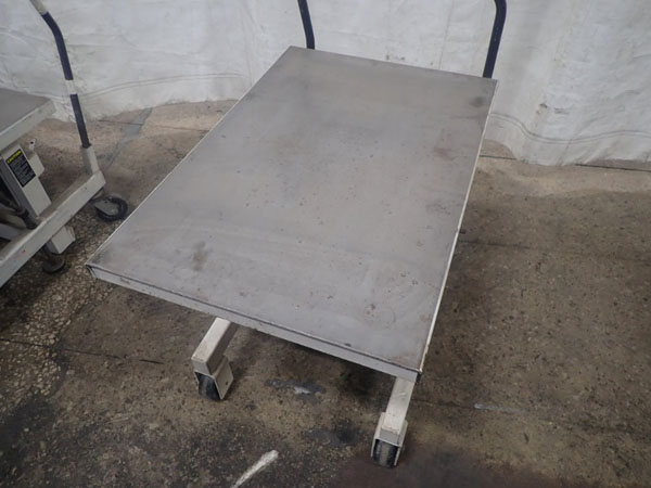 2,000 LB. PRESTO MODEL PL36 LIFT TABLE