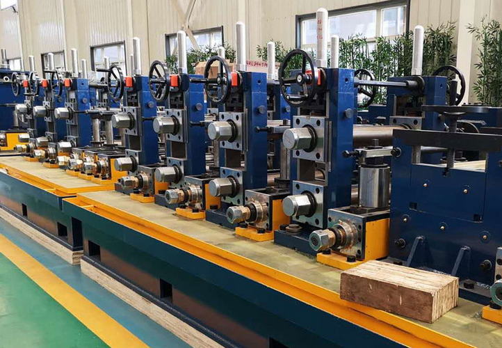 5-1/2 x .187 SFM High Frequency Tube Mill Line, Right-to-Left