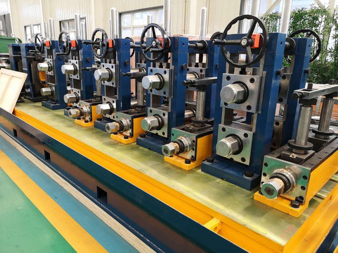 5-1/2 x .187 SFM High Frequency Tube Mill Line, Right-to-Left