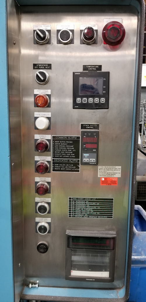 18 W x 18 H x 24 L LINDBERG Retort Furnace, 2350 Deg F Max, 150 Lb Load