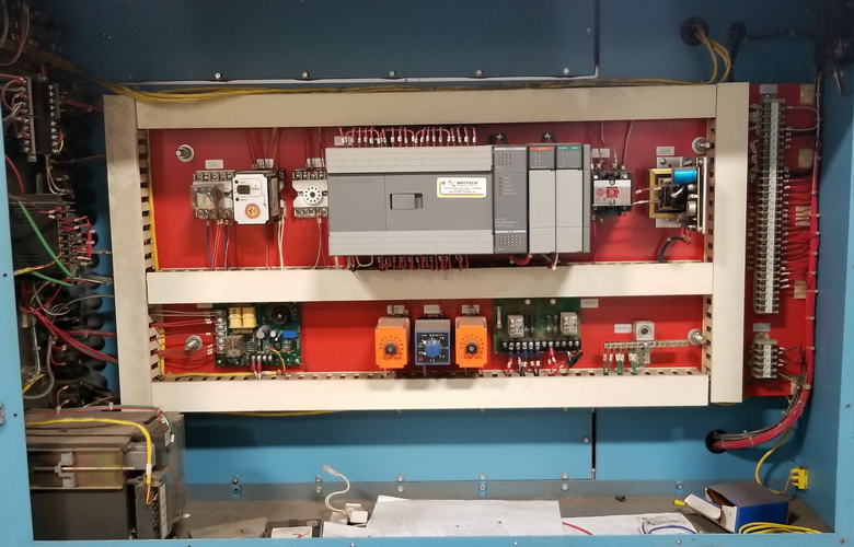 18 W x 18 H x 24 L LINDBERG Retort Furnace, 2350 Deg F Max, 150 Lb Load