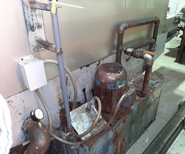 15.5 W x 18 H MIDBROOK Belt Washer, Hot Wash/Regen Blow-Off, Rebuilt 2005