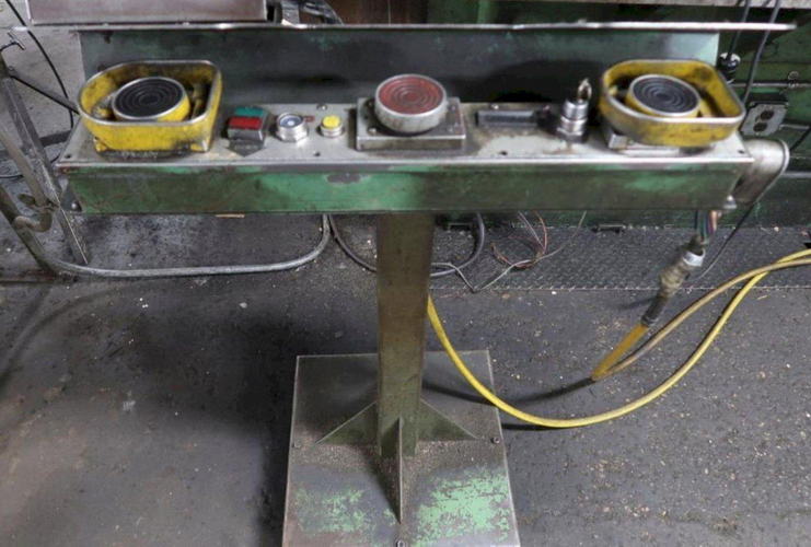 350 Ton CINCINNATI Hydraulic Press Brake, 16'6 Bet Hsgs, Removable Flanged Bed