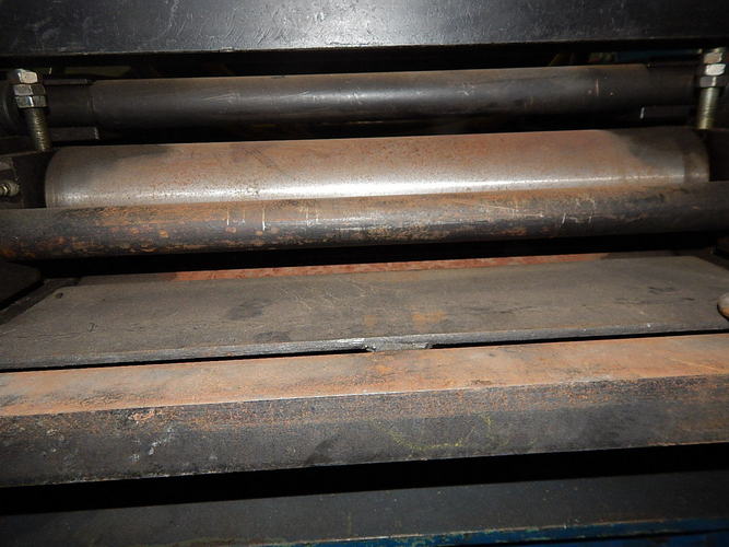 .104 x 18 REGAL 230-CSF-18 Straightener, Pneumatic Entry and Exit Feed Rolls