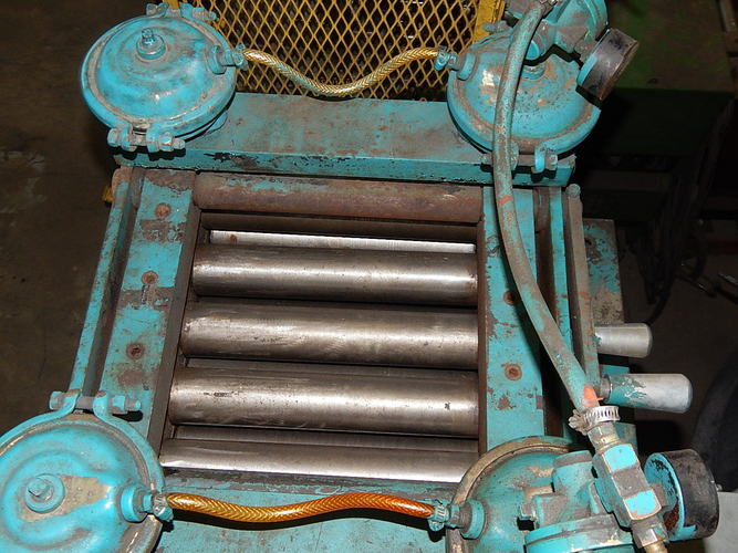 .135 x 12 REGAL Straightener, 4 Over 5, Adj Centering Base, 1 HP, V.S. Drive