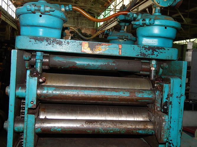 .135 x 12 REGAL Straightener, 4 Over 5, Adj Centering Base, 1 HP, V.S. Drive