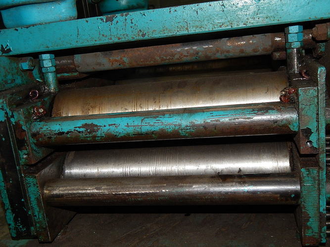 .135 x 12 REGAL Straightener, 4 Over 5, Adj Centering Base, 1 HP, V.S. Drive