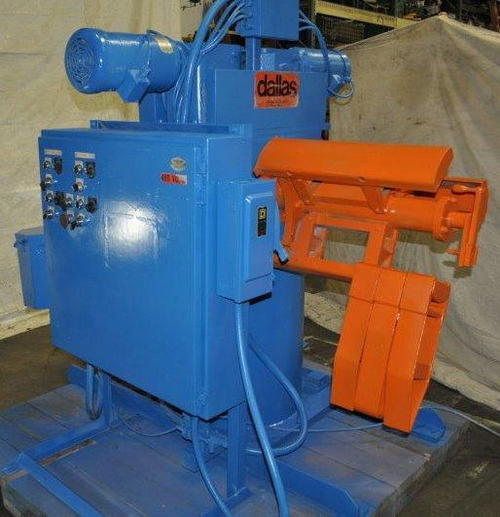 5,000 Lb DALLAS Motorized Double End Uncoiler, 16 to 20 ID, 60 OD, 18 Width