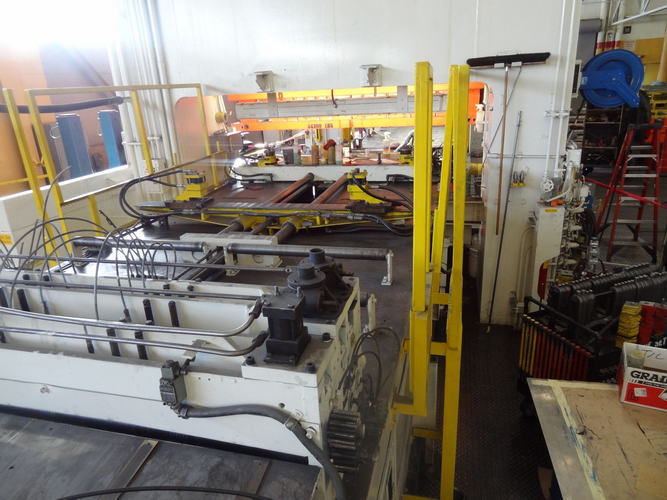 80,000 Lb SESCO Dbl Expanding Mandrel Uncoiler, 20 to 24 ID, 72 OD, 78 Width