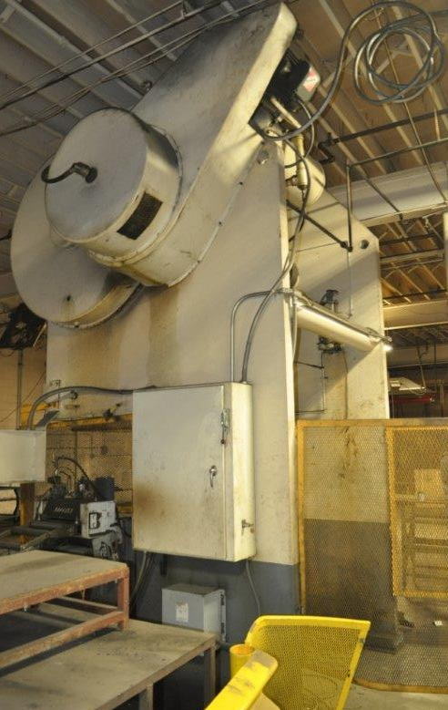 225 Ton NIAGARA Dbl Crank Gap Frame Press, 12 Str, 32.5 SH, 87 x 32.5 Bed