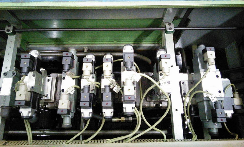 .708 SCHWARZE-WIRTZ Tube Bender, 6'7 Over Mandrel, (12) Mandrels, 10 HP