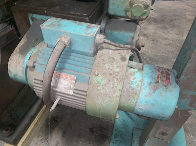 MASTER MACHINE Portable Pipe Boring and Facing Machine, 32 Swing, 10 HP