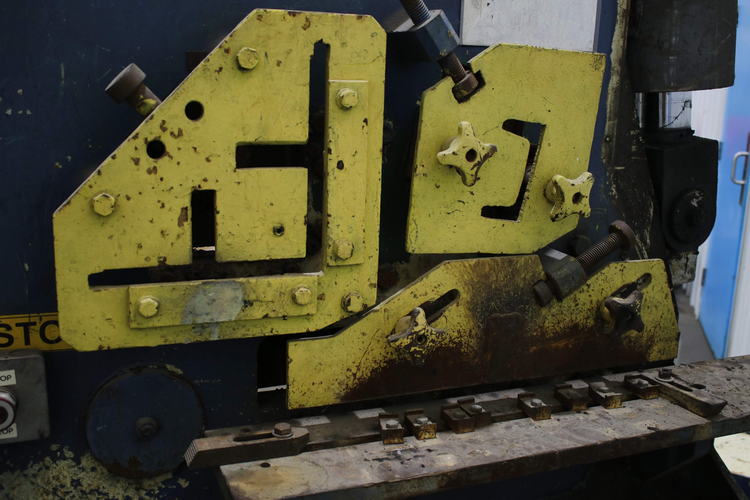 6 x 6 x 1/2 GEKA Ironworkers, 100 Ton, 1-13/16 Thru 1 , 7-1/2 HP