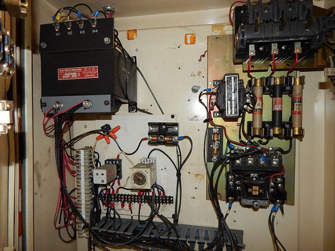 18 Ton TISHKEN Tilt-Type Cut-Off, 4 Width, 2 Stroke, 5-Axis Base, 5 HP