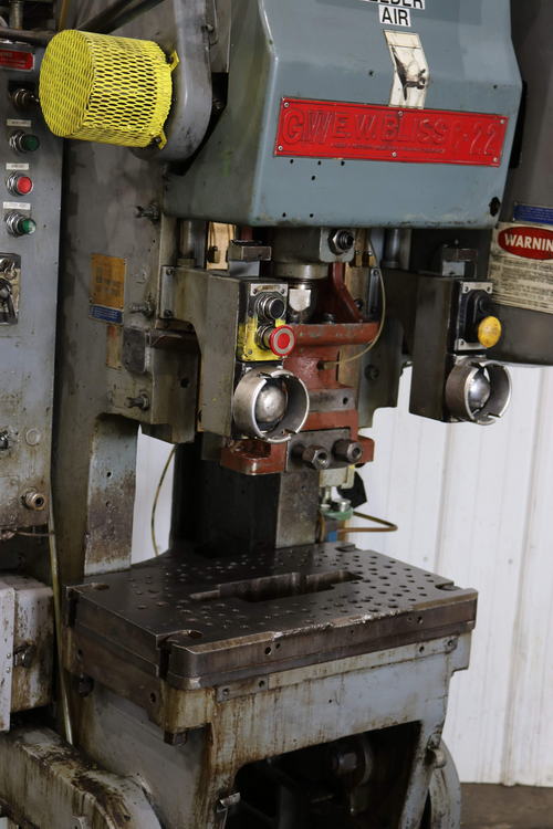 22 Ton BLISS OBI Press, 1-1/2 str, 9-3/4 Shut Ht, 23-1/2 x 14 Bed, 5 HP