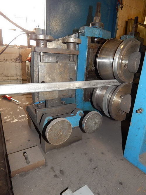 12-Stand CONTOUR Roll Former, 2 Spdl, 10 RS, 12 H, 5.5 to 7 V, 20 HP