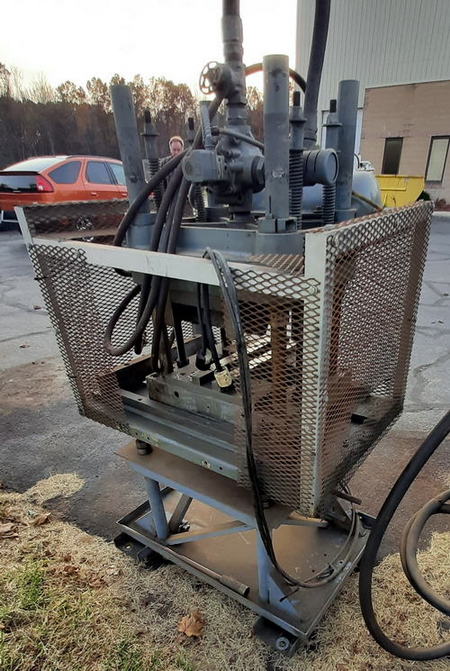 10 Ton AIR RAM 4-Post Cut-Off Press, 3 Str, 14.6 Open Ht, 15 x 10 Bet Posts