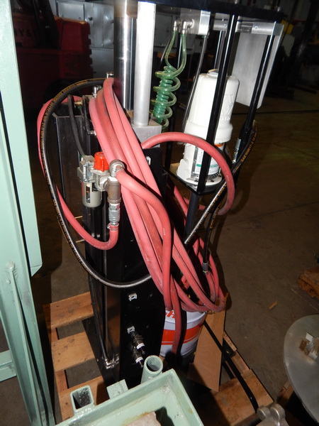 GP Reeves Inc LUB LOGIC GSP50-35LBA11 with Graco Fire-Ball 300 Pump, 2014