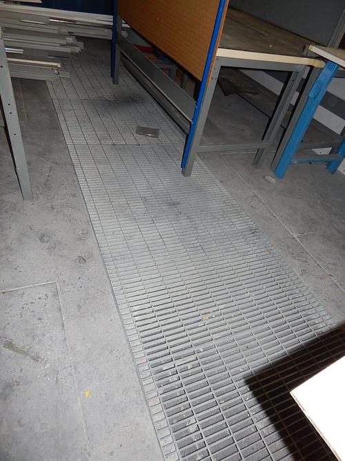 24'6 W x 24'8 L x 10'6 High SPRAY-TECH Down Draft Prep / Spray / Bake Booth