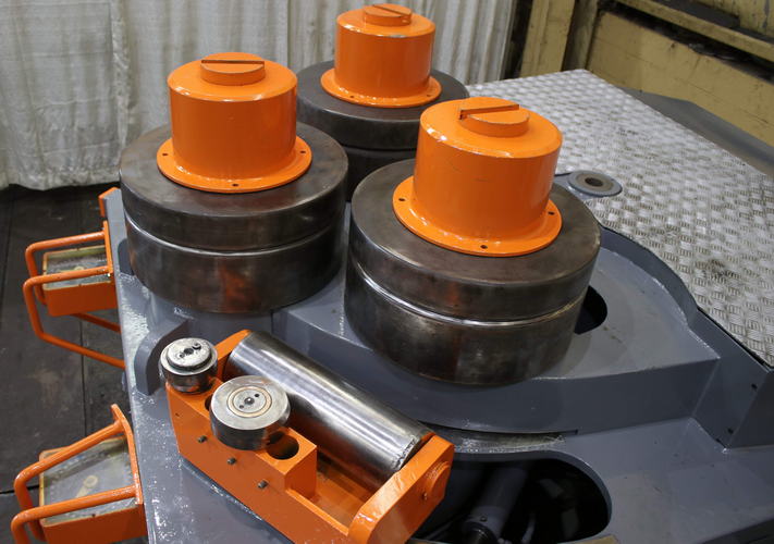 6 x 6 x 1 ROUNDO Angle Roll, Hyd Roll Adj, 4 Rd, 3-1/2 Sq, Pendant, 30 HP