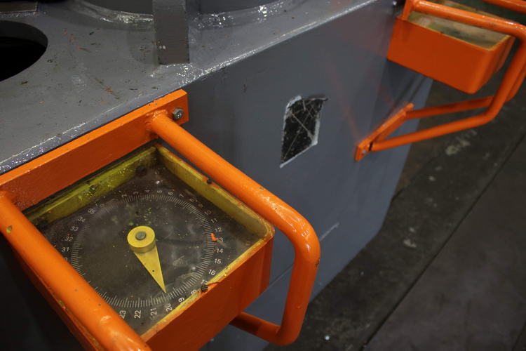 6 x 6 x 1 ROUNDO Angle Roll, Hyd Roll Adj, 4 Rd, 3-1/2 Sq, Pendant, 30 HP