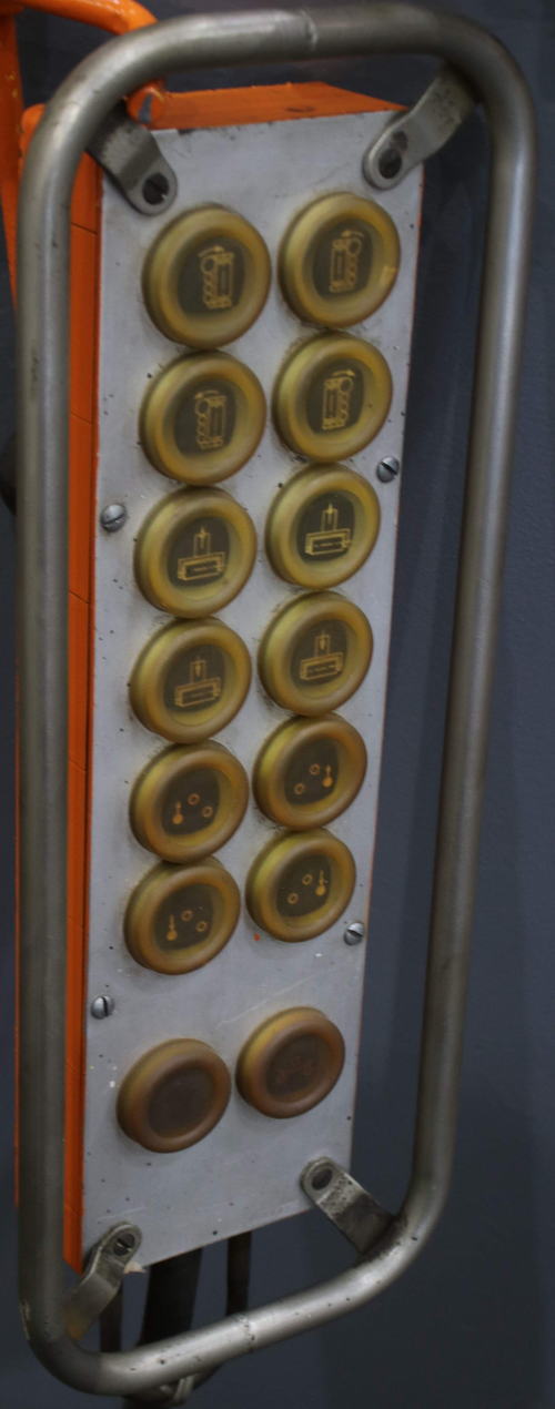 6 x 6 x 1 ROUNDO Angle Roll, Hyd Roll Adj, 4 Rd, 3-1/2 Sq, Pendant, 30 HP