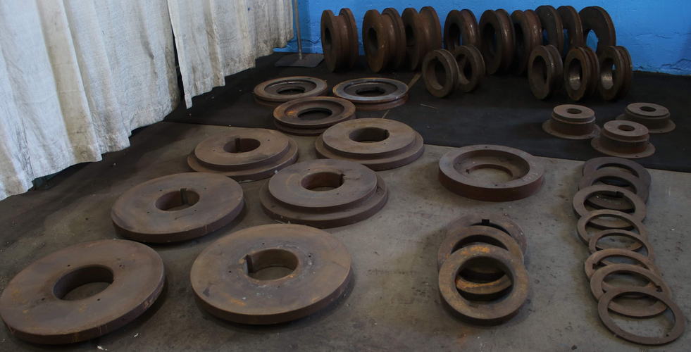 6 x 6 x 1 ROUNDO Angle Roll, Hyd Roll Adj, 4 Rd, 3-1/2 Sq, Pendant, 30 HP