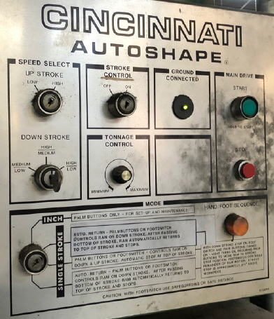 230 Ton CINCINNATI Hydraulic Press Brake, 20' Ram/Bed, 16' Bet Hsgs, 10 Str