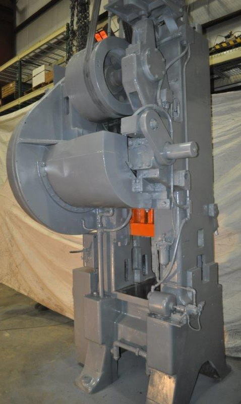 250 Ton MINSTER Knuckle Joint Press, 3 Str, 16.5 SH, 18 x 24 Bed, 15 HP