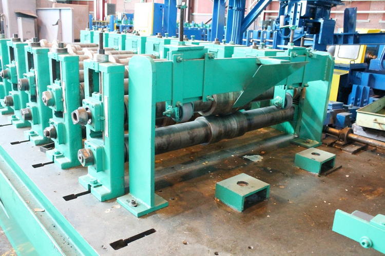 21-Stand ARDCOR Roll Former, 4 Spdl, 57 RS, 16 Horiz, 5 to 9 Vert