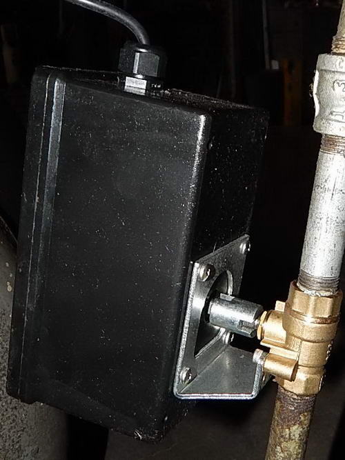 Air Receiving Tank, BRUNNER, 200 Gallon, Parker Automatic Drain & Pressure Gauge