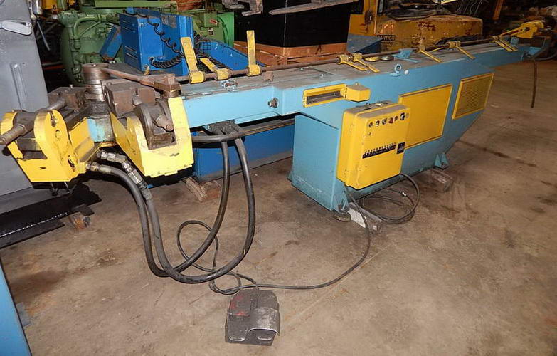 1-1/2 CURVITUBE B/40 Bender, 4-3/4 Radius, 0 to 180 DOB, 12' Over Extractor