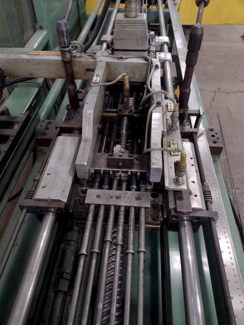 BURR OAK Model VBHB Return Bender with Model MTCO Straightener Feeder