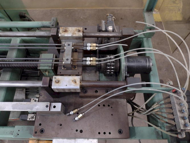 BURR OAK Model VBHB Return Bender with Model MTCO Straightener Feeder