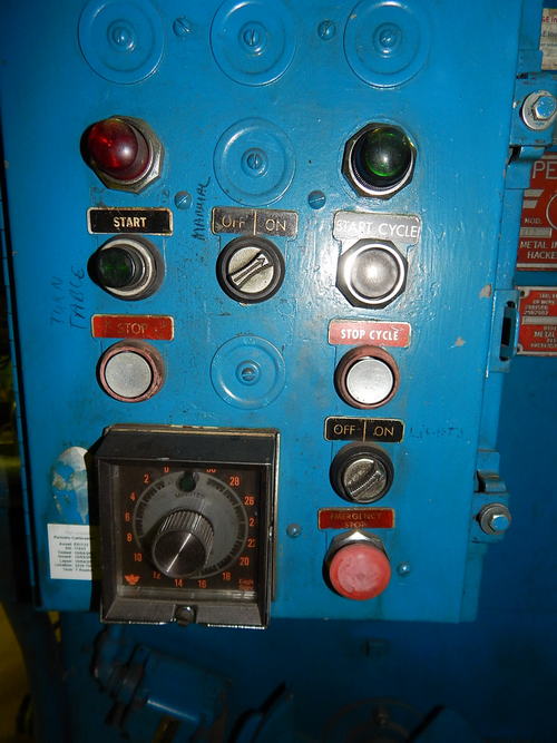 GRIT BLAST SYSTEM, 24 /42 Dia x 36 H, 8 Nozzle, Media Reclaim