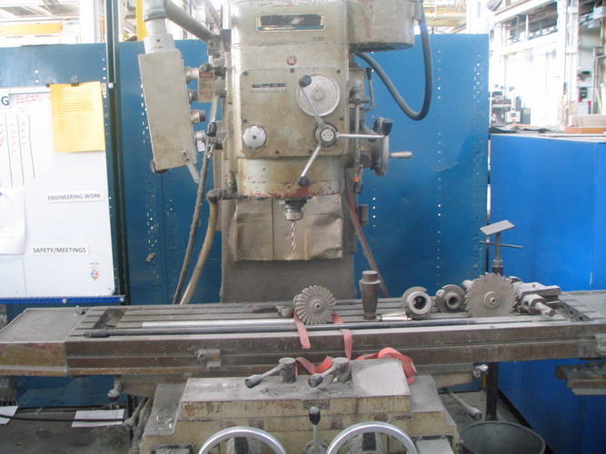 KMA SHARPS Vertical Mill, 1700mm x 380mm Table, 100mm to 600mm Spdl to Table