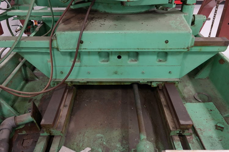 1448 KY BRYANT Internal Grinder, 56 Swing Over Table, 48 6-Jaw Face Plate