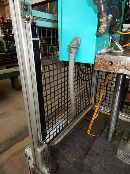 4 Ton TOX PRESSOTECHNIK Pneumatic Press, 7.87 Str, 15 Dylt, 20 x 14 Bed