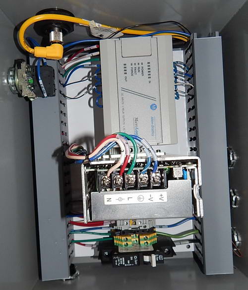 4 Ton TOX PRESSOTECHNIK Pneumatic Press, 7.87 Str, 14 Dylt, 17 x 14 Bed