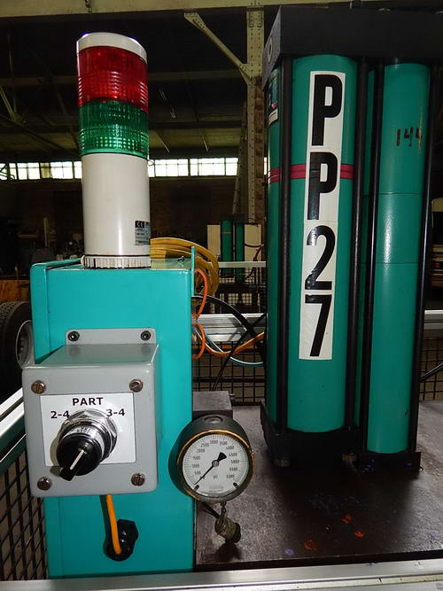 4 Ton TOX PRESSOTECHNIK Pneumatic Press, 7.87 Str, 15 Dylt, 20 x 14 Bed