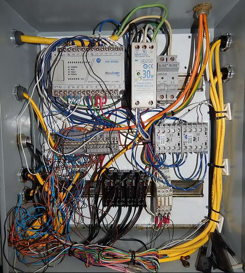 4 Ton TOX PRESSOTECHNIK Pneumatic Press, 7.87 Str, 15 Dylt, 20 x 14 Bed