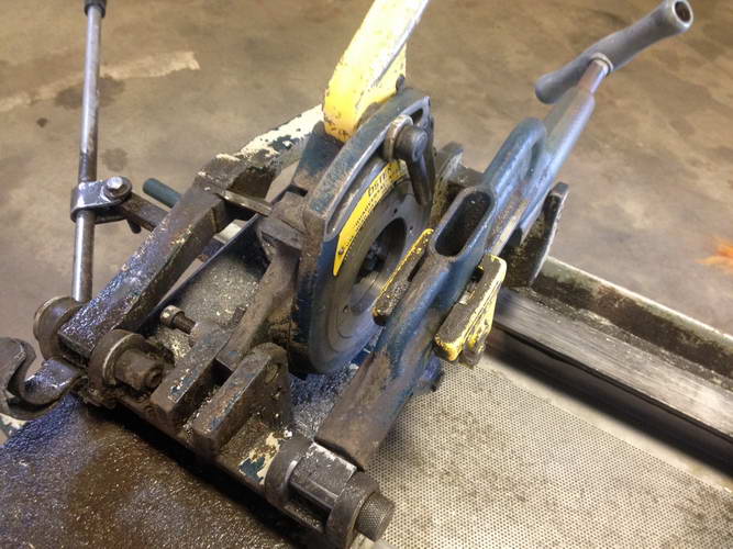 2 OSTER 664 Pipe & Bolt Threader, Cut-Off/Thread/Ream/Bevel/Groove, Auto Chuck