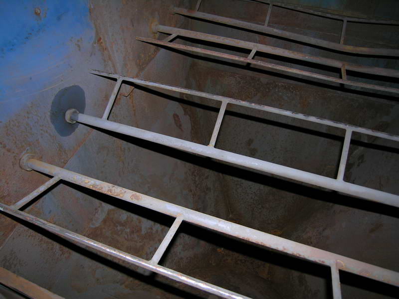 8,000 CFM TORIT 140 Dust Collector, 3 Chamber, 2 Discharge Chutes, 20 HP