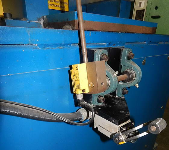 6 W x .062 CWP Pneu Pinch Feed Roll Stand, Right-to-Left, 39-1/2 Passline