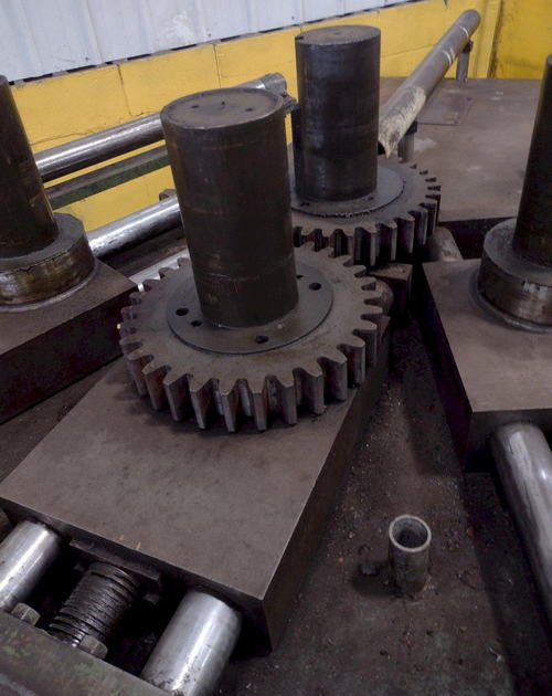 WALLACE 4-Roll Pipe Bender, 8 Rd Pipe, 15 Max Roll Dia, (2) Pinch Rolls, 20 HP