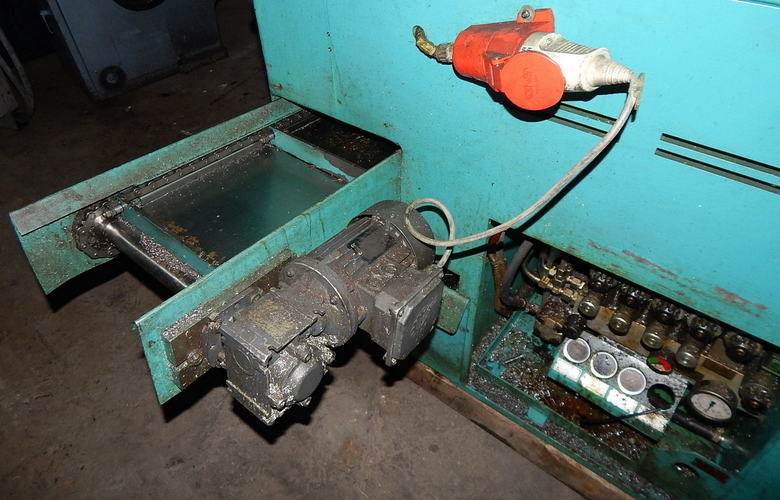 15-3/4 x 11 KALTENBACH Horizontal Band Saw, PP41 Controller, 17 x 20' Infeed