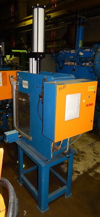 8 Ton FARGER & JOOSTEN MULTIPOWER C-Frame, 7.9 Str, 13 DLO, 14 x 14 Bed/Ram