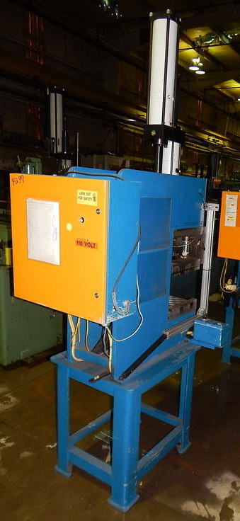 8 Ton FARGER & JOOSTEN MULTIPOWER C-Frame, 7.9 Str, 13 DLO, 14 x 14 Bed/Ram